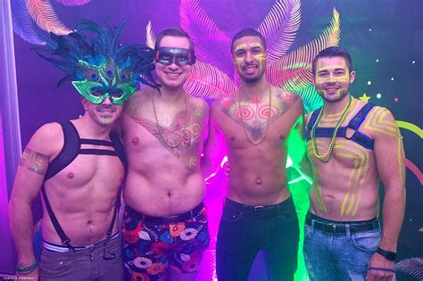 men stripped in public|86 Pics of Guys Stripped and Showing It Off for Mardi Gras in .